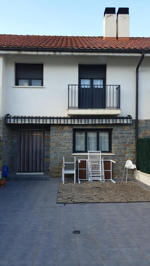 Villa Montes Pirineos Santa Cilia de Jaca Luaran gambar